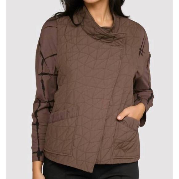 NEW OLIVIA BY HABITAT kaleidoscope quilt scenic view vest in chocolate